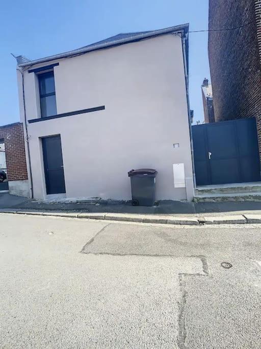 Stud Confort Centre Ville 4Pers Saint-Quentin  Zewnętrze zdjęcie